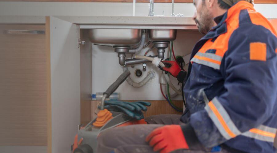 Expert burst pipe repair services in Mesick, MI